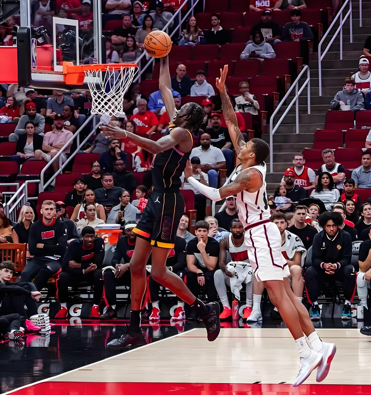 leyu,乐鱼体育-关键时刻葡萄牙体育防线松动：NBA季后赛节点到来；管理层满意；身体对抗强度拉满(今日nba季后赛火热来袭)