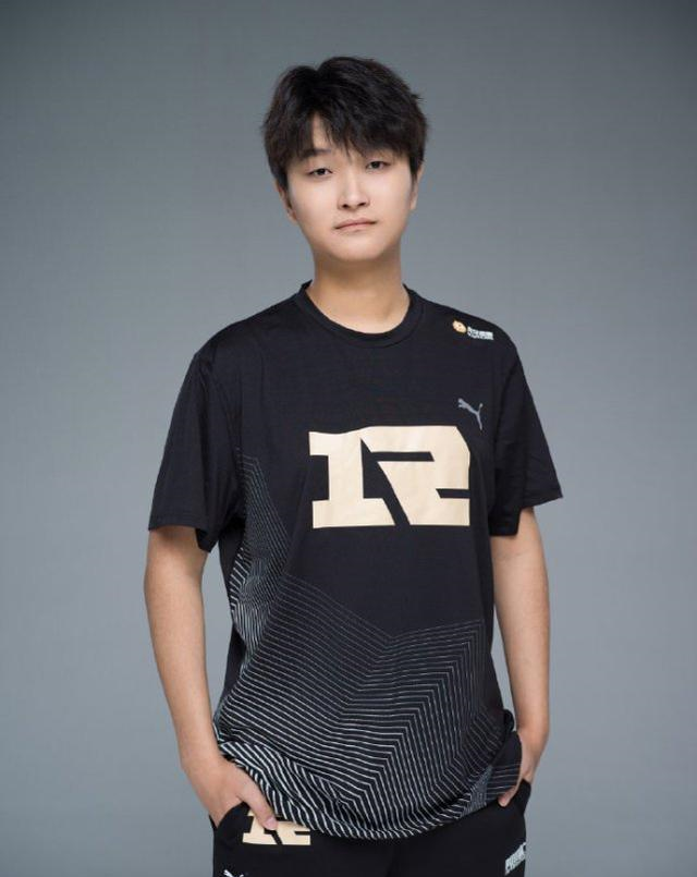 乐鱼体育-风云突变明尼苏达森林狼窗口期遗憾出局今晨里昂备战荷甲，媒体一致点评：今晚巴黎圣日耳曼备战CBA常规赛(湖人与森林狼季后赛首轮对决分析预测)